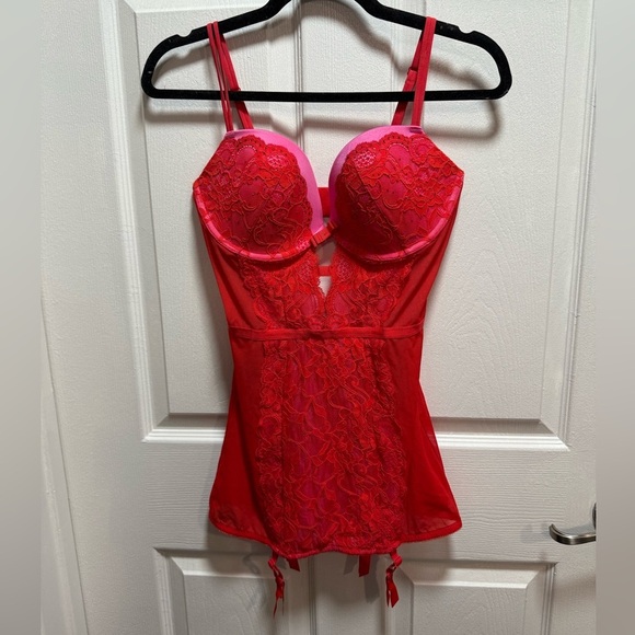 Victoria's Secret Other - Victoria's Secret Red Lace Bustier 36D